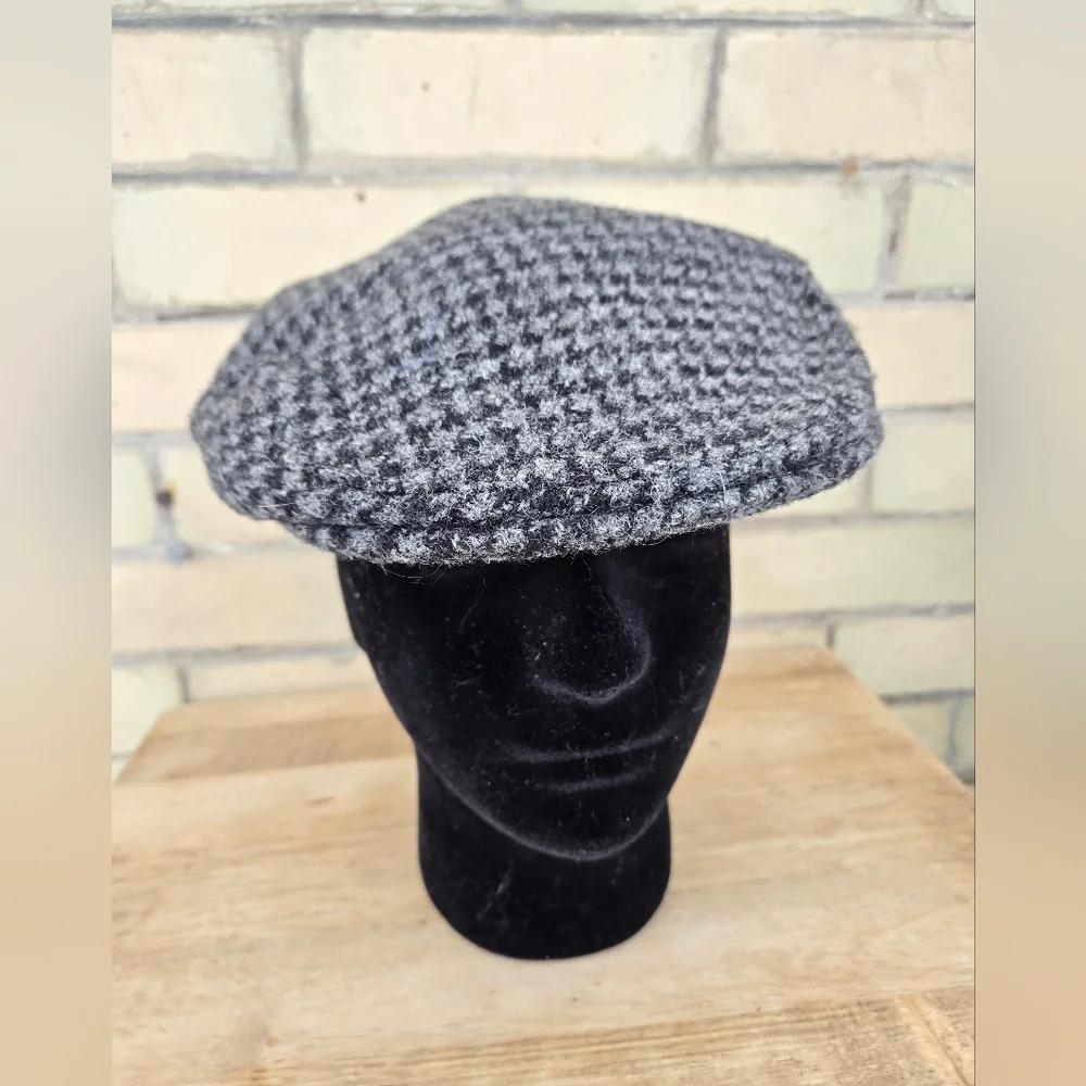 Harris Tweed Flat Cap - Picture 4 of 8